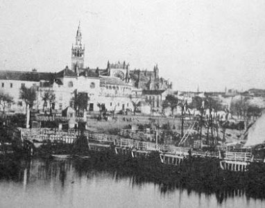 EL PUENTE DE BARCAS